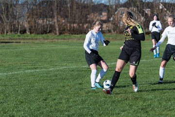 Bild 226 - B-Juniorinnen MSG Steinhorst Krummesse - SV Frisia 03 Risum Lindholm : Ergebnis: 0:5